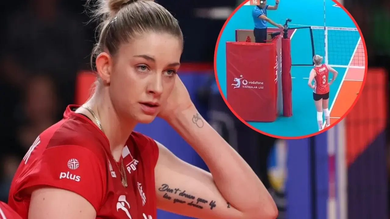 Siatkarka w czerwonej koszulce, w tle sędzia pokazuje czerwoną kartkę w siatkówce.