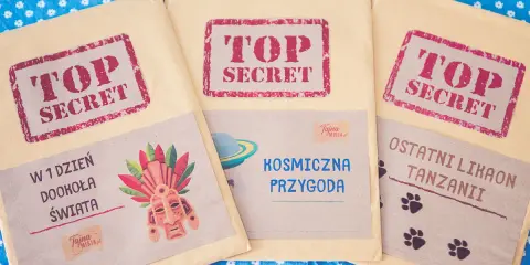 Trzy koperty "TOP SECRET" z motywami: maska plemienna, kosmiczna przygoda i ostatni likaon. Idealne do podchody w domu rymowanki.