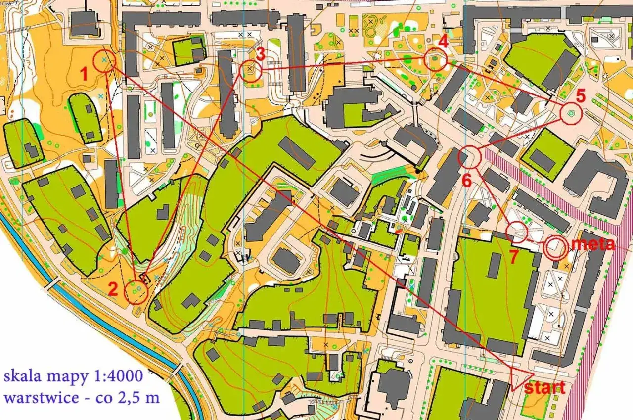 Mapa terenu z zaznaczoną trasą biegu na orientację, od startu do mety, przez punkty kontrolne 1-7.